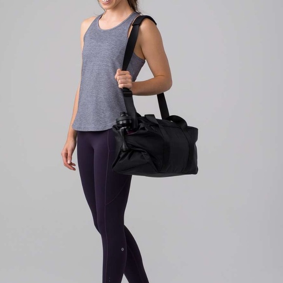 Lululemon Long Distance Tank Top Size 10
Heathered Boysenberry / Boysenberry - Picture 3 of 10